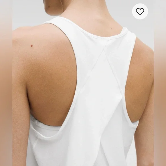 Lululemon NWT Essential Tank Top Pleated in White Size 14 - Picture 3 of 10